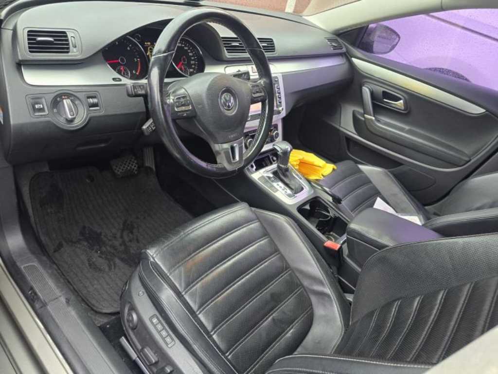 Volkswagen CC - Vista 9