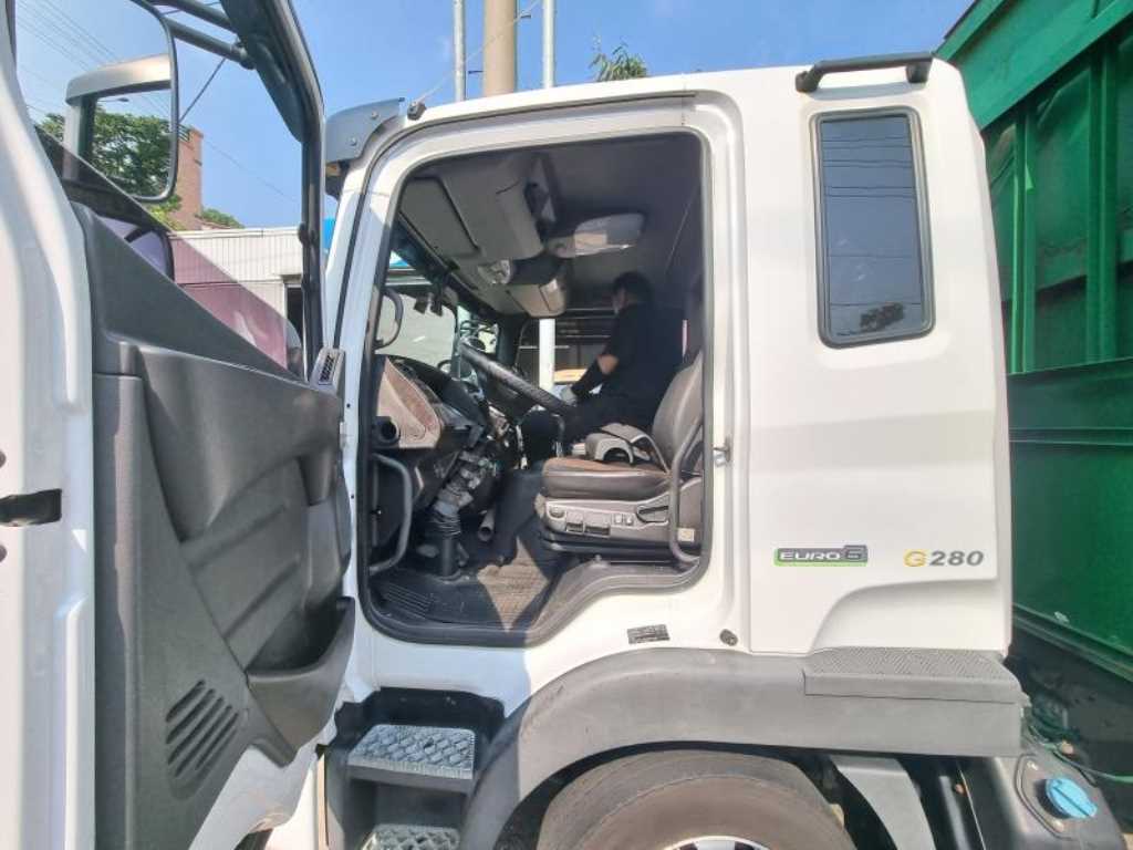 medium and large cargo Cargo - Vista 9