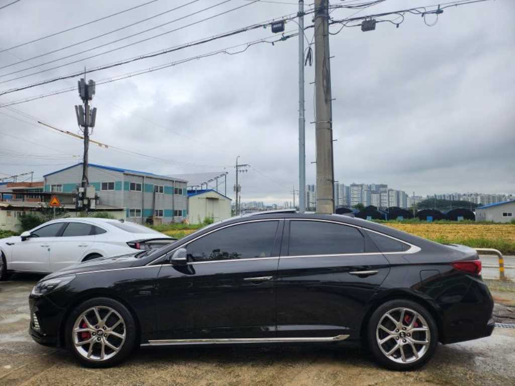 HYUNDAI Sonata - Vista 7