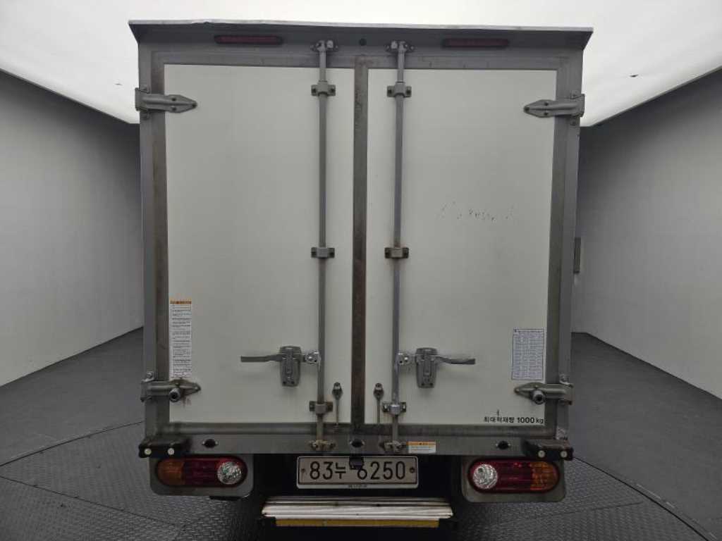 Small Truck Top_Refrigerator Top - Vista 4