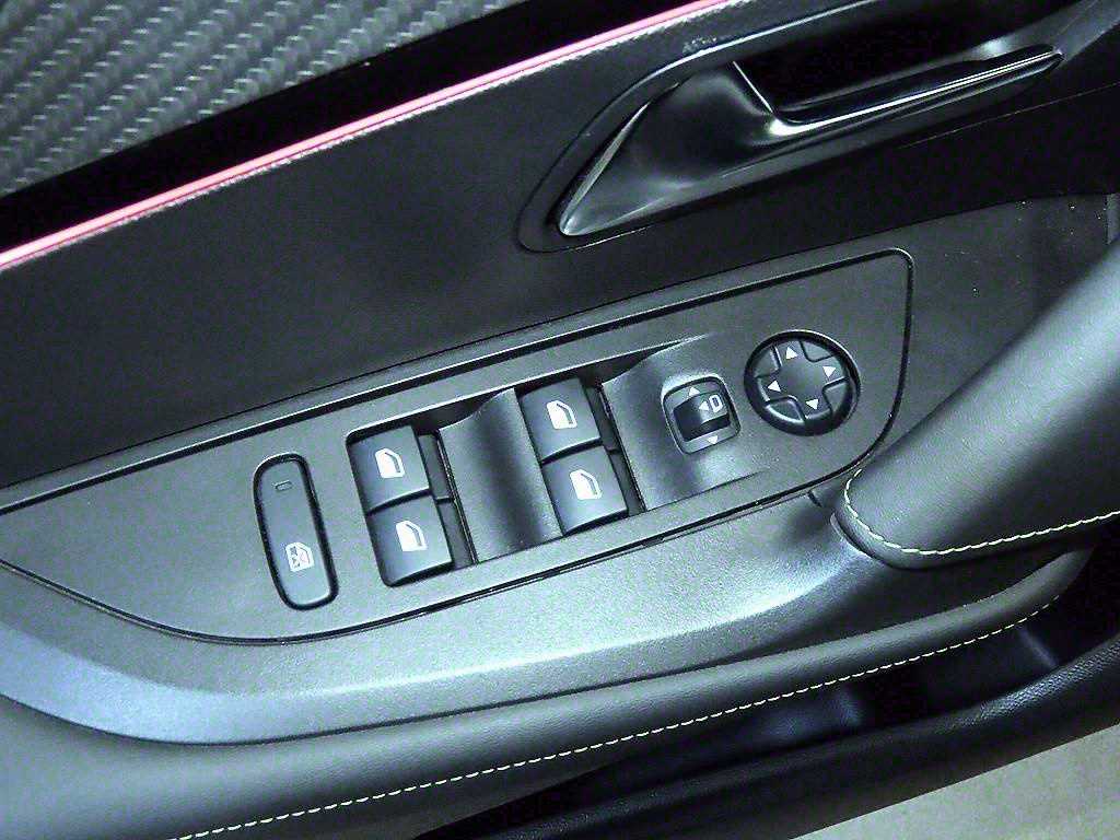 Peugeot 2008 2022 Blanco - Importación desde Corea - HF Imports Iquique - Foto 14