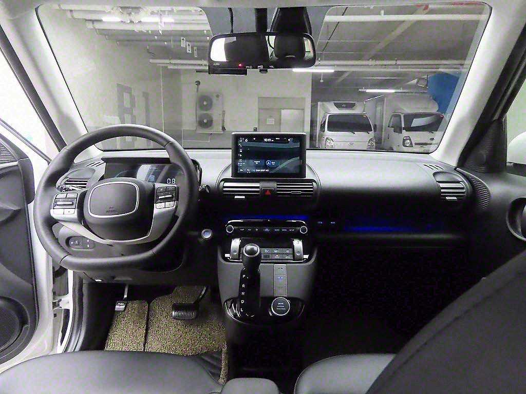 HYUNDAI Casper - Vista 8