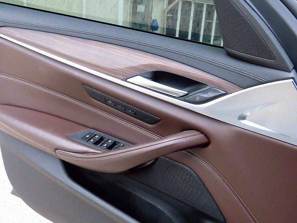BMW 5 Series - Vista 11