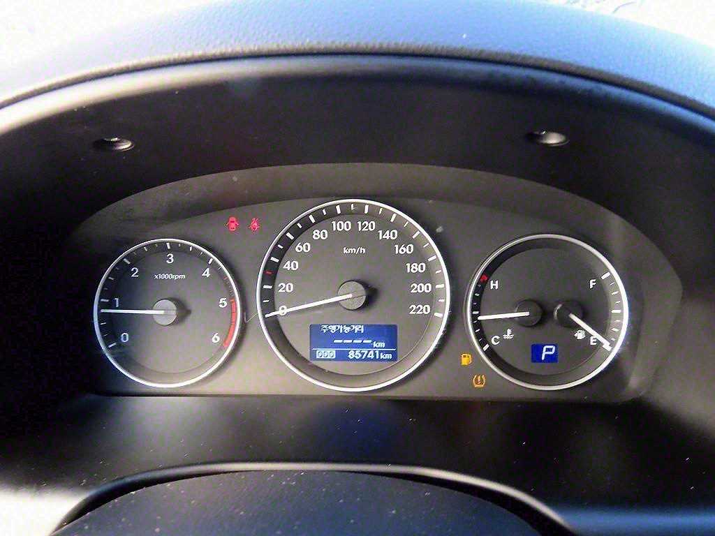 HYUNDAI Starex - Vista 9