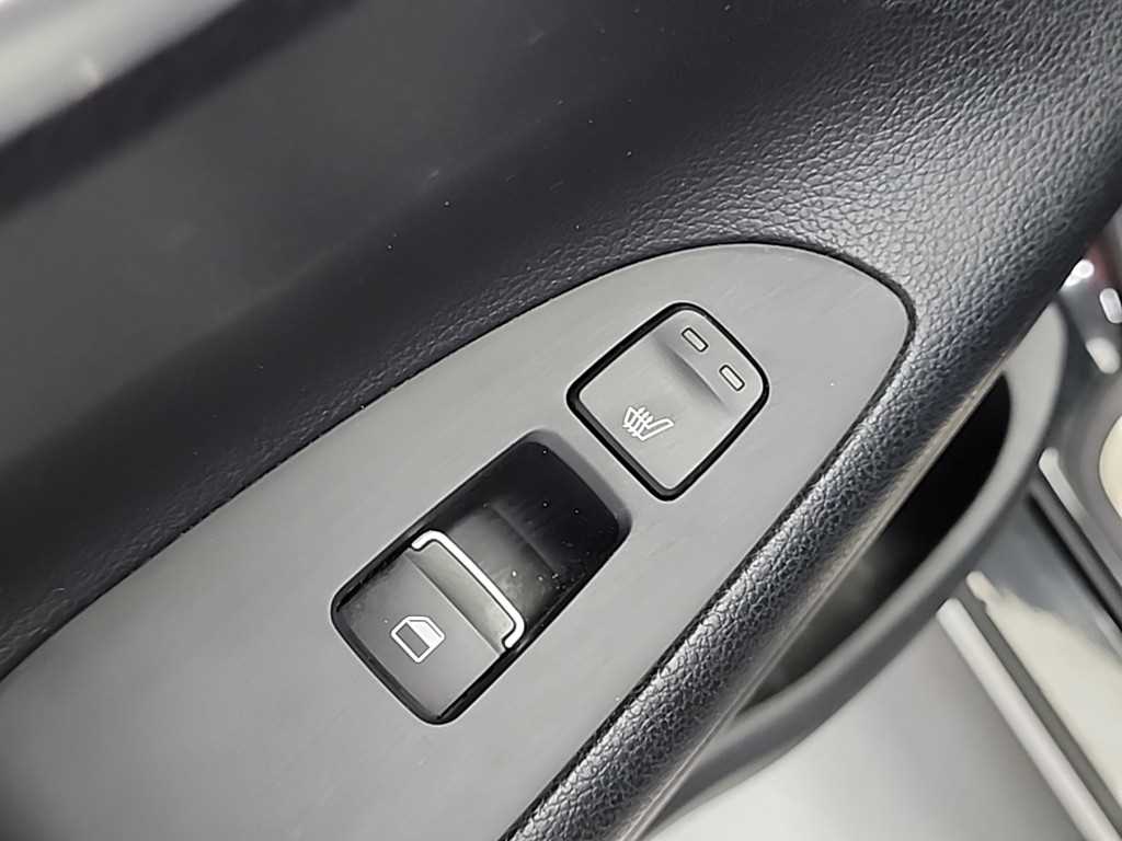 HYUNDAI Grandeur 2018 Negro - Importación desde Corea - HF Imports Iquique - Foto 13