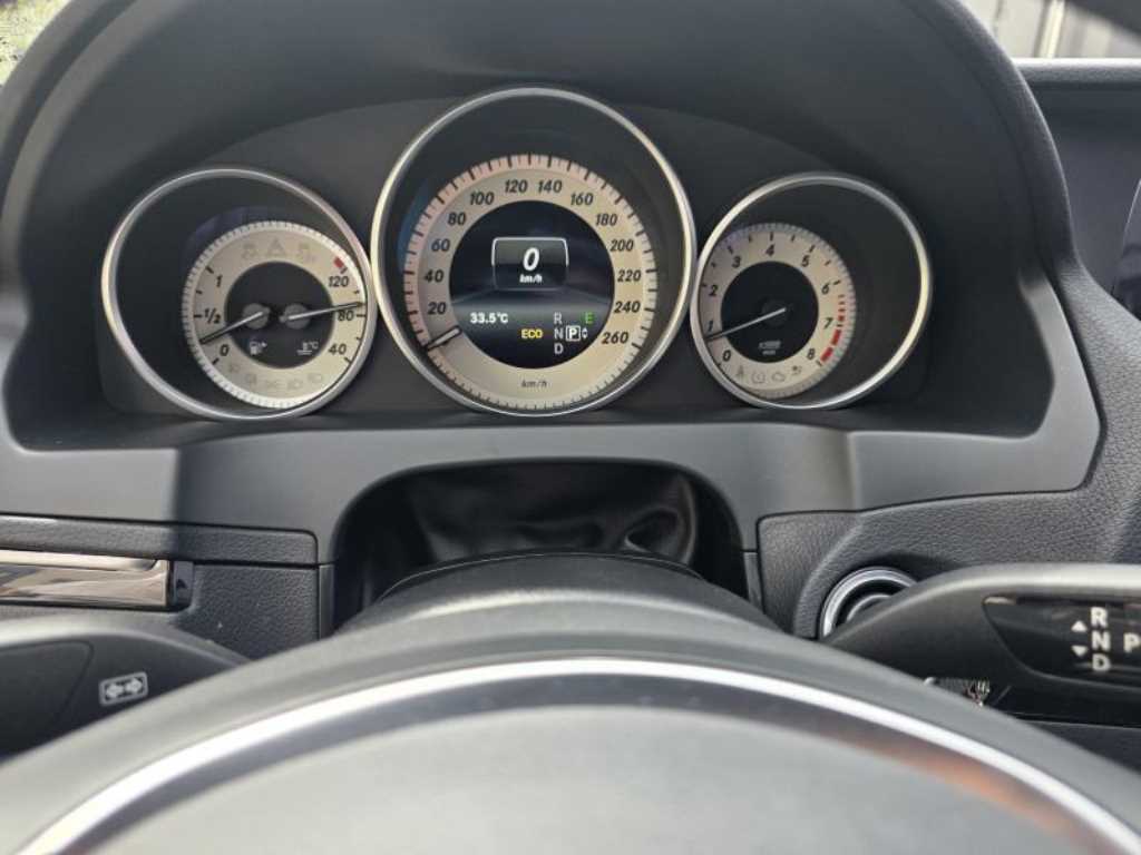 Mercedes Benz E class - Vista 10