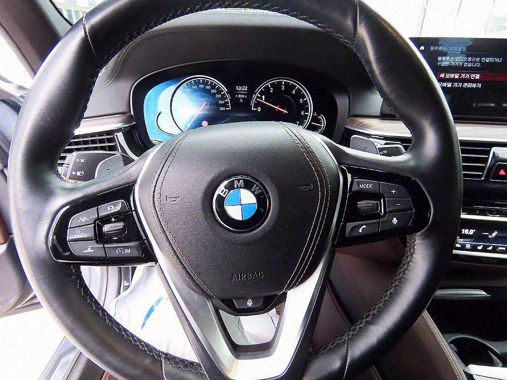 BMW 5 Series - Vista 8