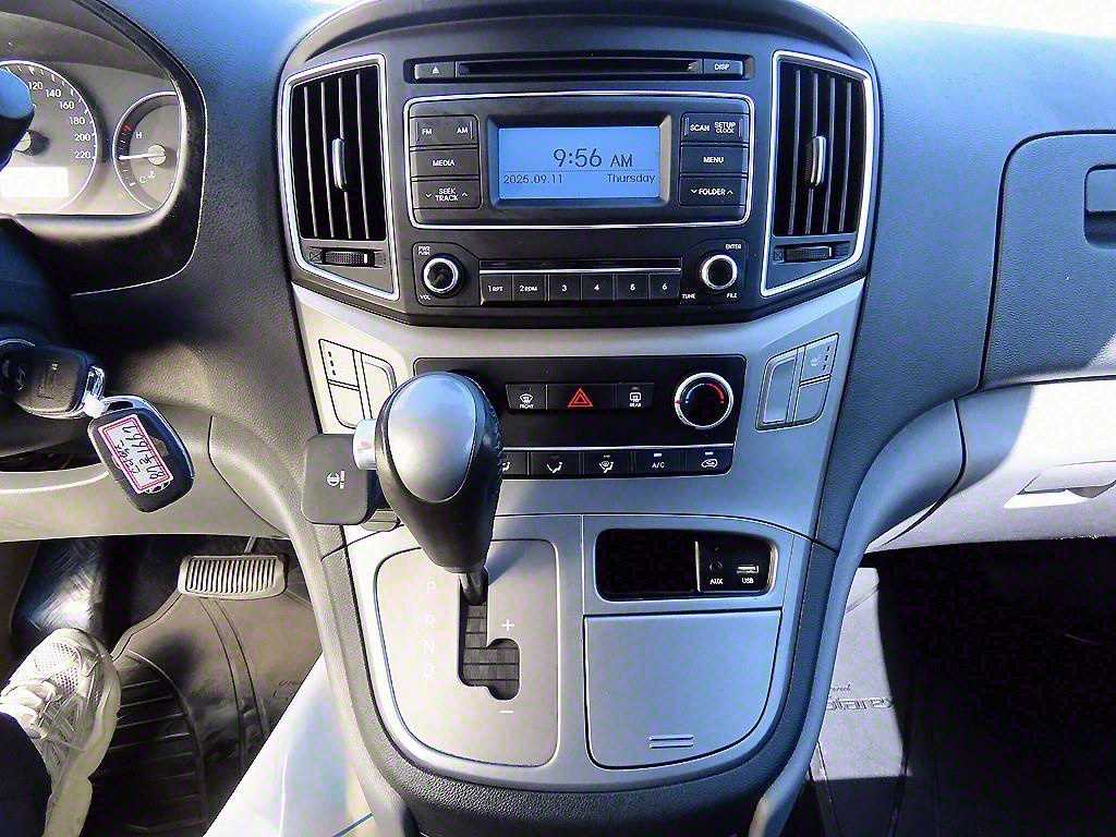 HYUNDAI Starex 2019 Gris - Importación desde Corea - HF Imports Iquique - Foto 13