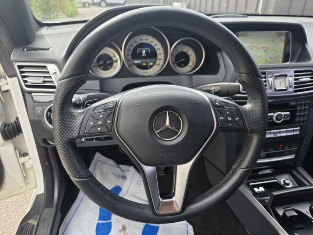 Mercedes Benz E class - Vista 9