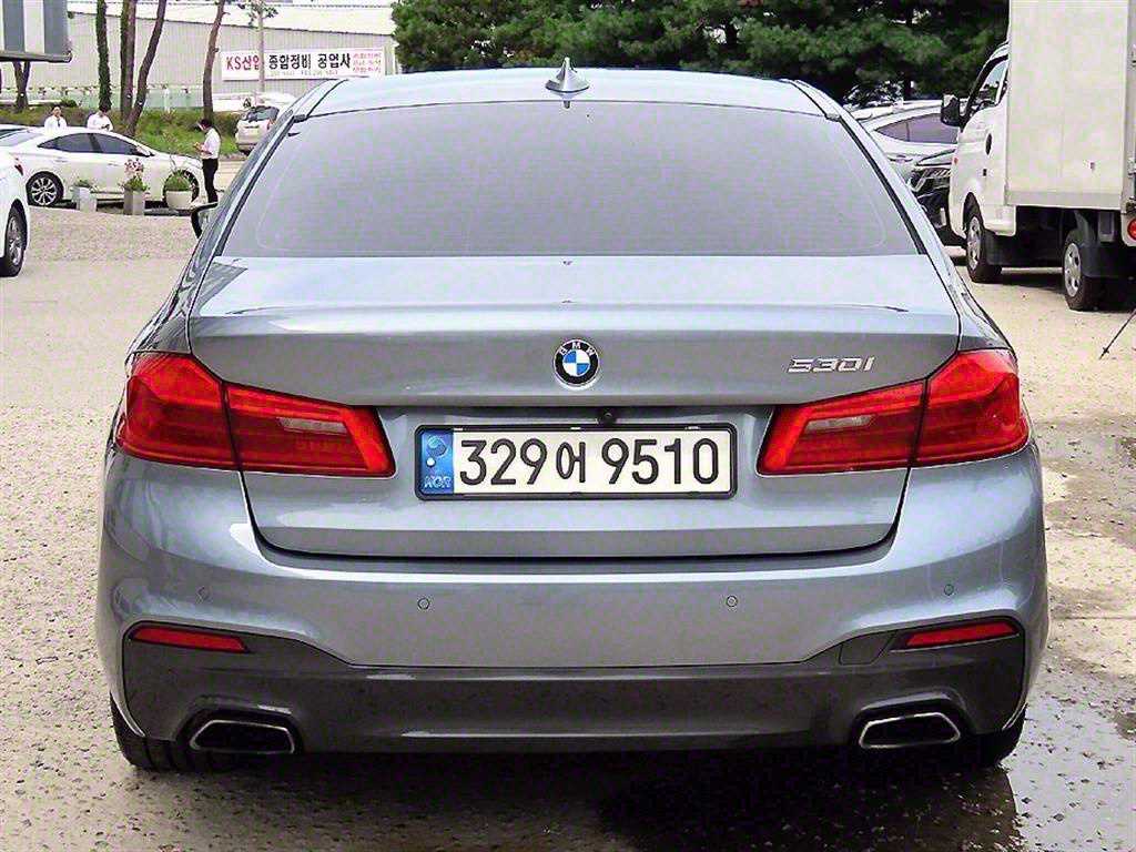 BMW 5 Series - Vista 4