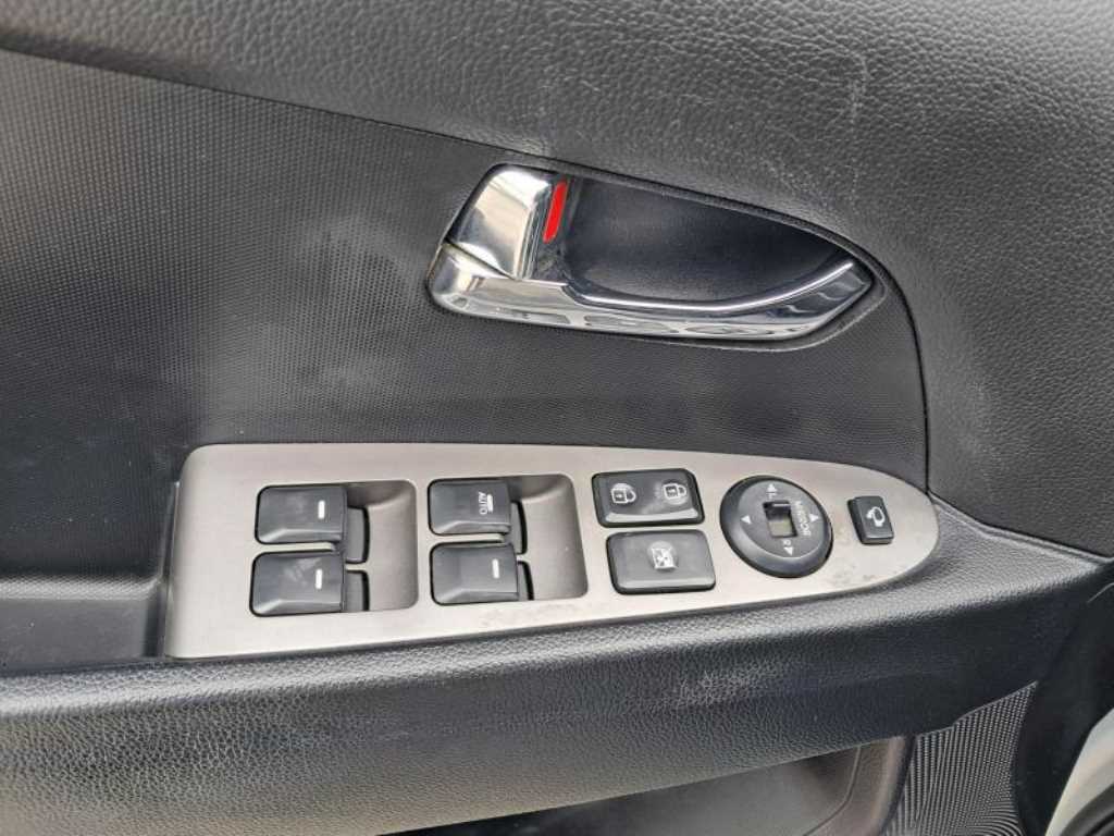 KIA Sportage - Vista 8