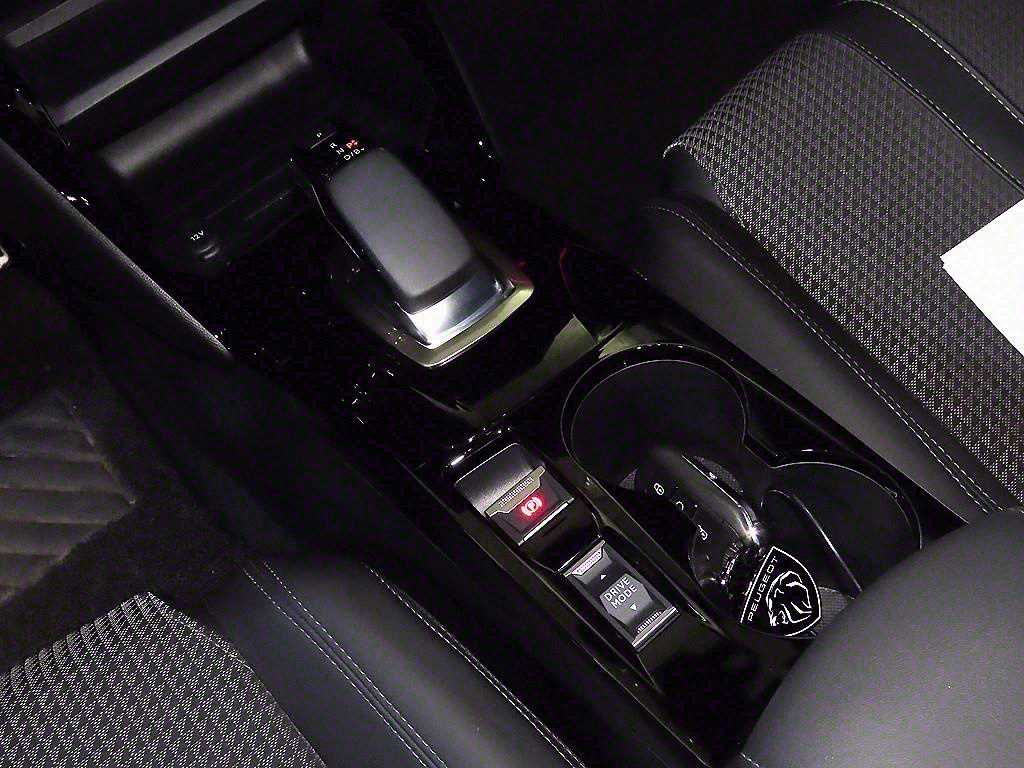 Peugeot 2008 - Vista 12