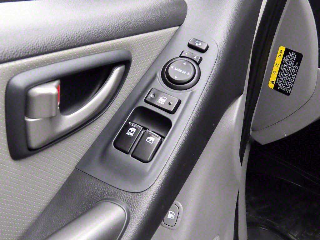 HYUNDAI Starex - Vista 11