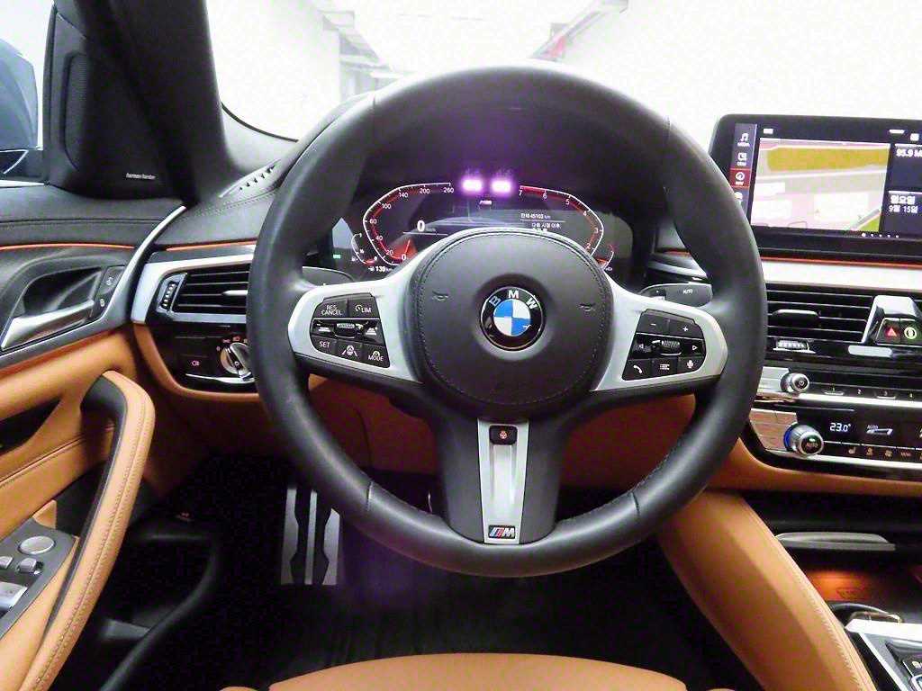 BMW 5 Series - Vista 7