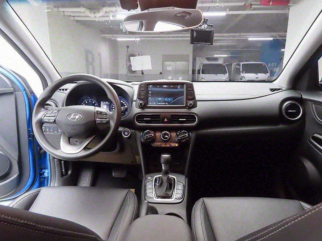 HYUNDAI Kona - Vista 8