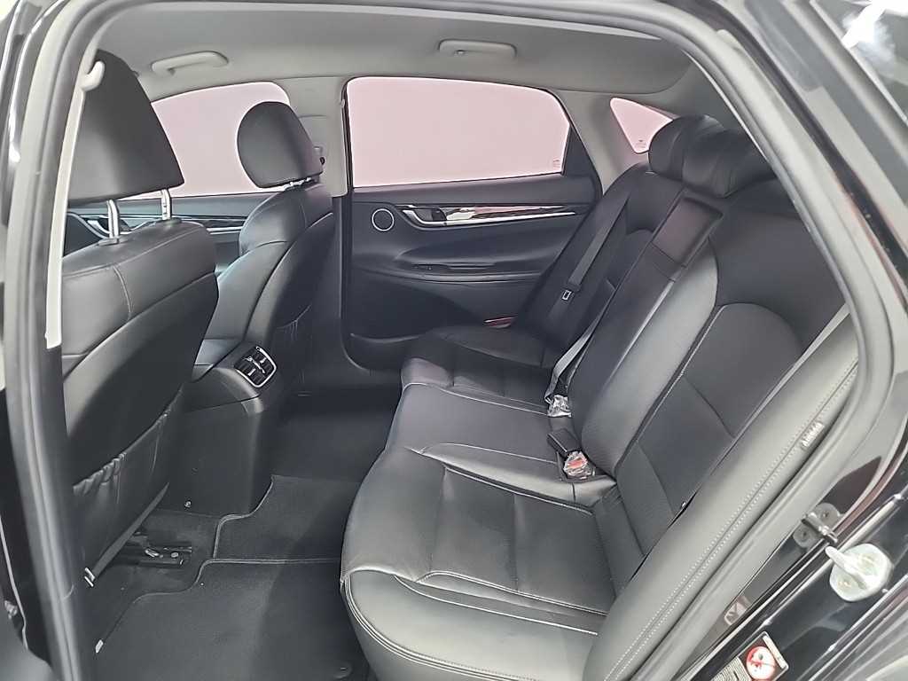 HYUNDAI Grandeur - Vista 12