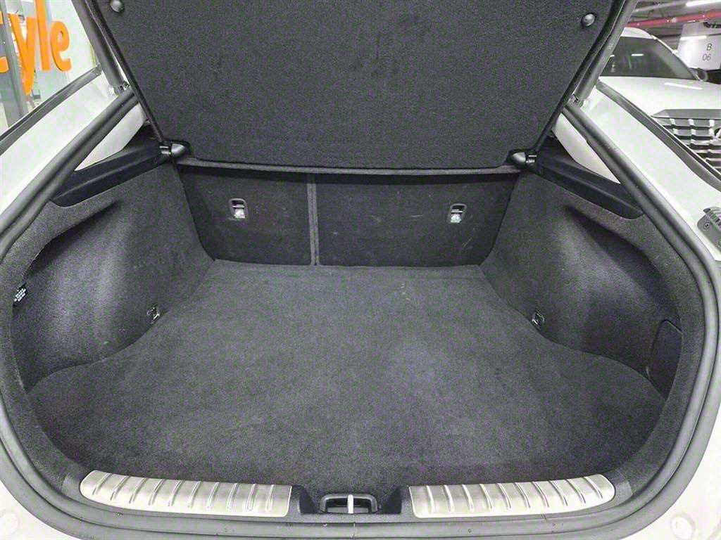 KIA Stinger 2023 Blanco - Importación desde Corea - HF Imports Iquique - Foto 18