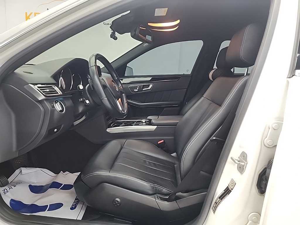 Mercedes Benz E class - Vista 11