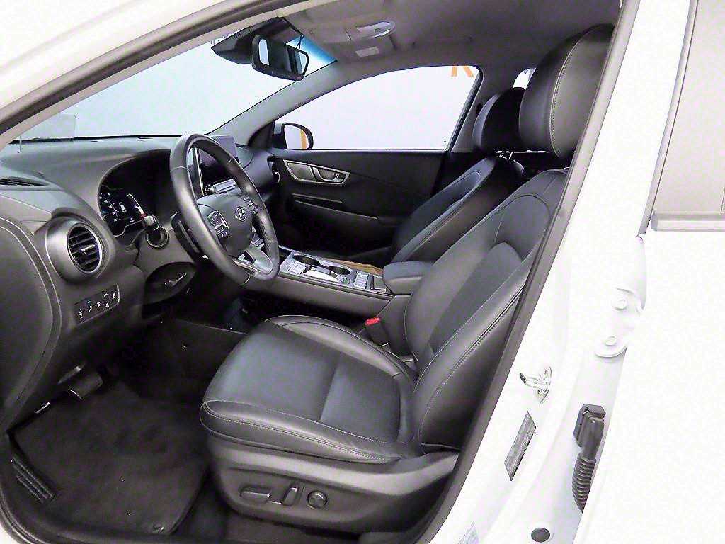 HYUNDAI Kona - Vista 5