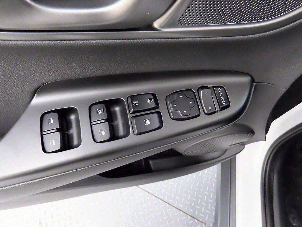 HYUNDAI Kona - Vista 11