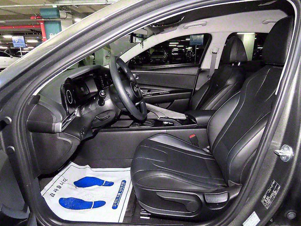 HYUNDAI Avante - Vista 6