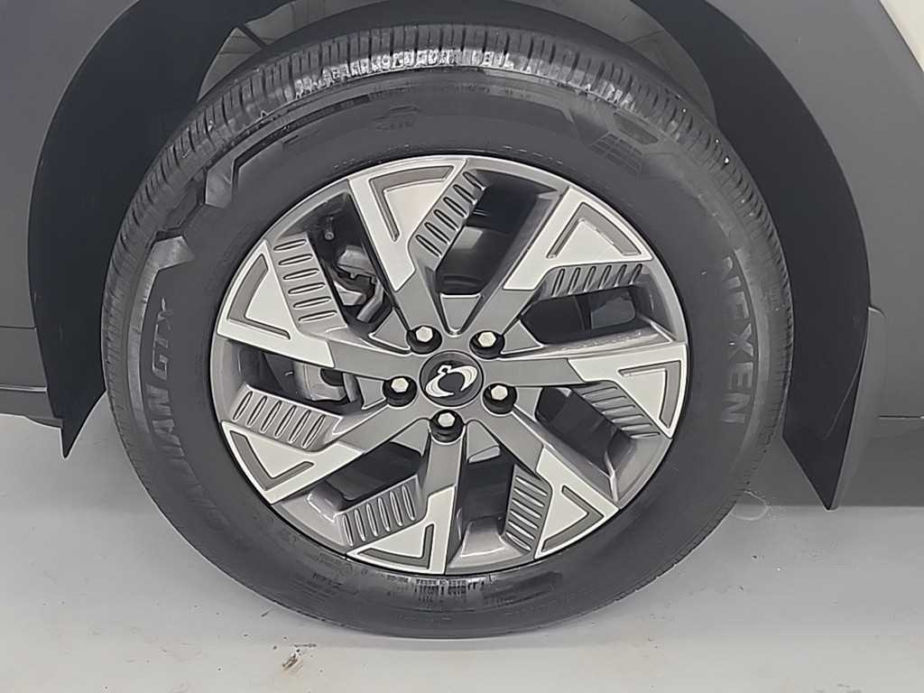 Ssangyong Torres - Vista 5