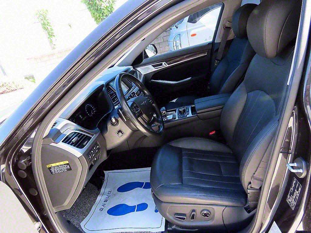 Genesis G80 - Vista 5