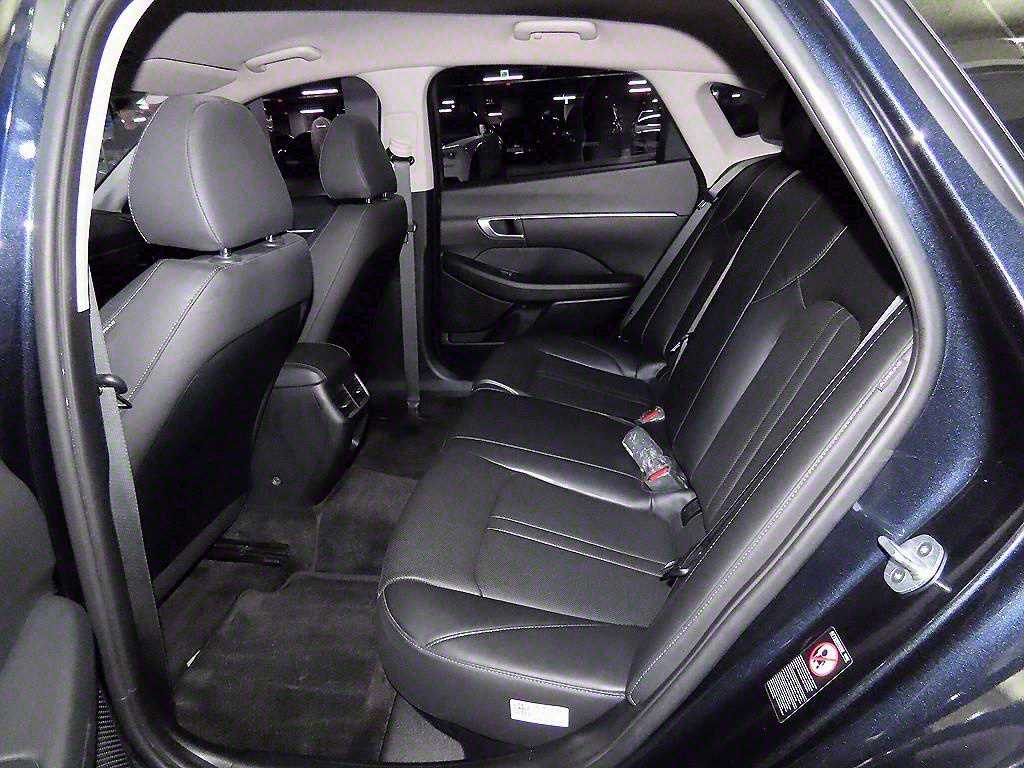 HYUNDAI Sonata - Vista 7