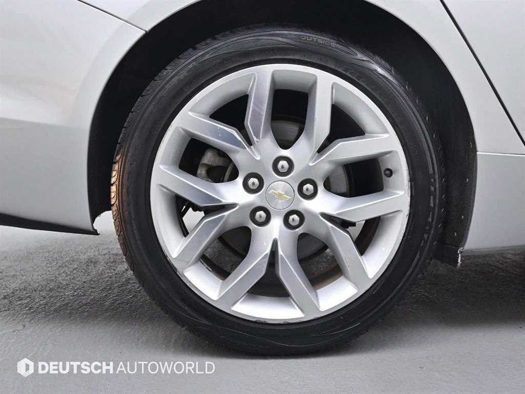 Chevrolet Impala - Vista 5