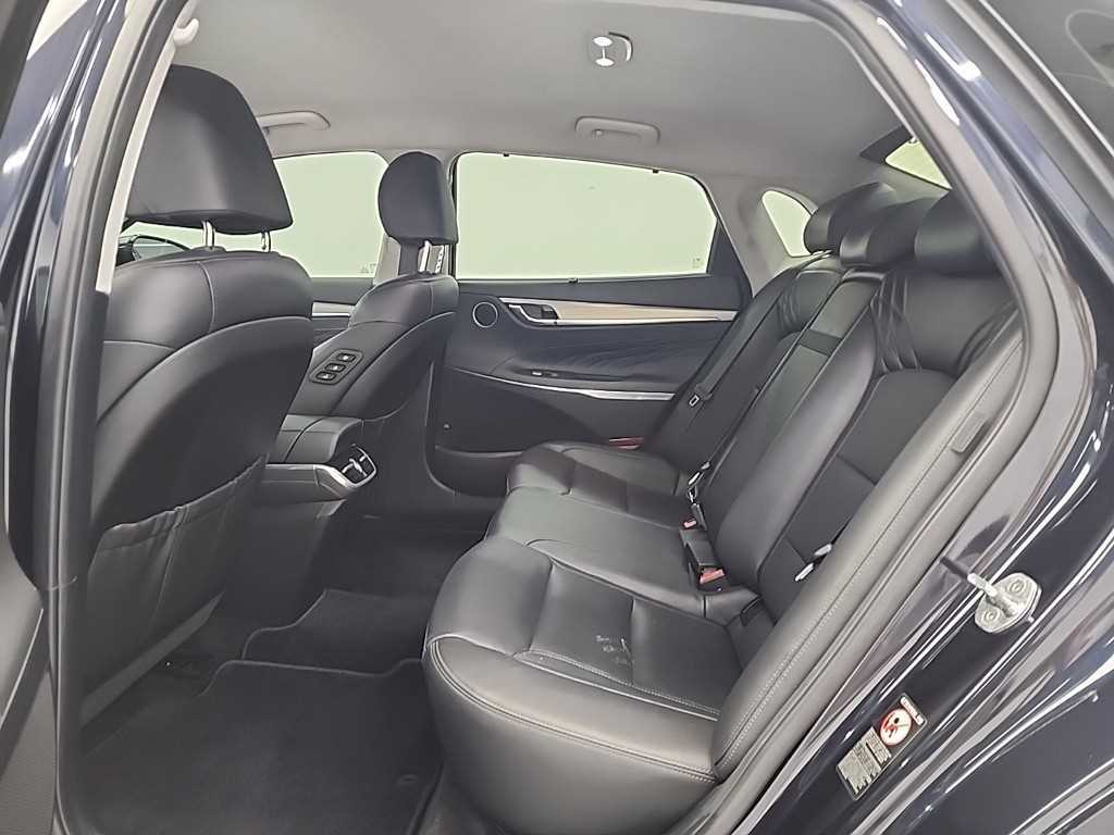 HYUNDAI Grandeur - Vista 12