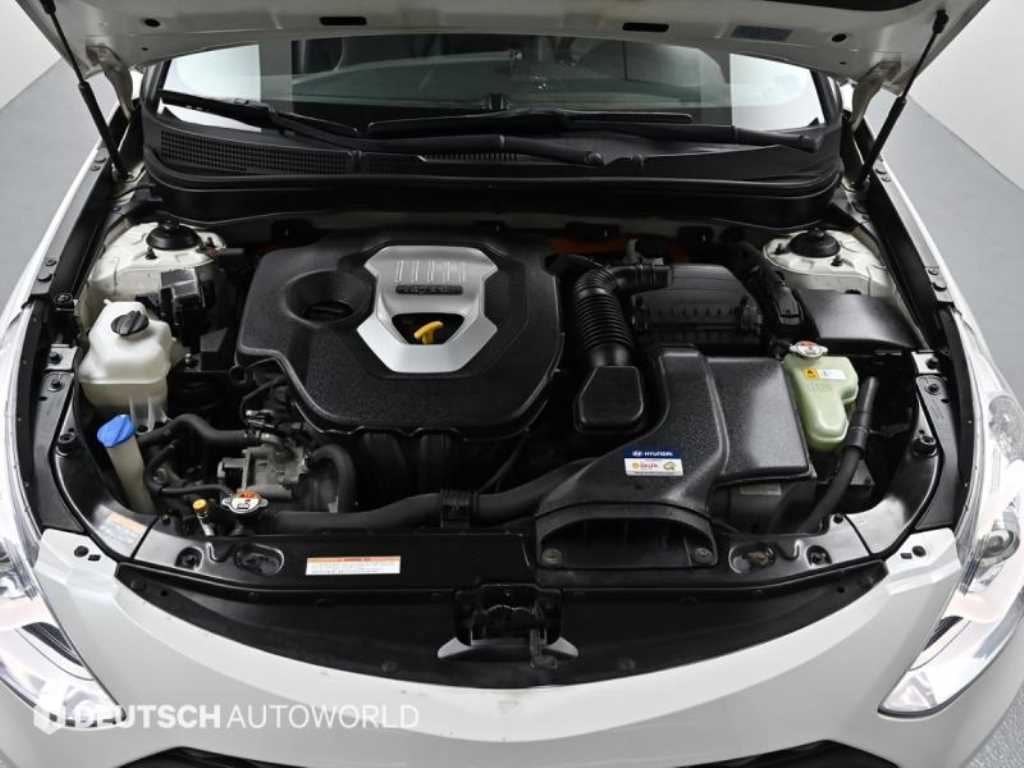 HYUNDAI Sonata - Vista 6