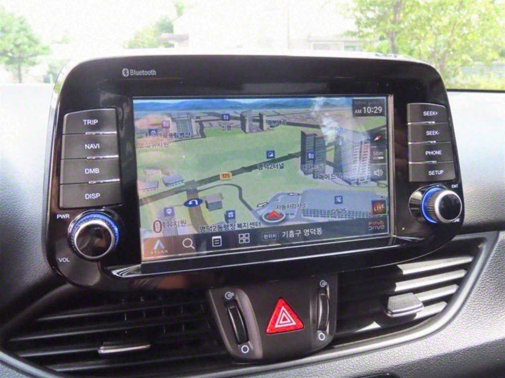 HYUNDAI i30 - Vista 8