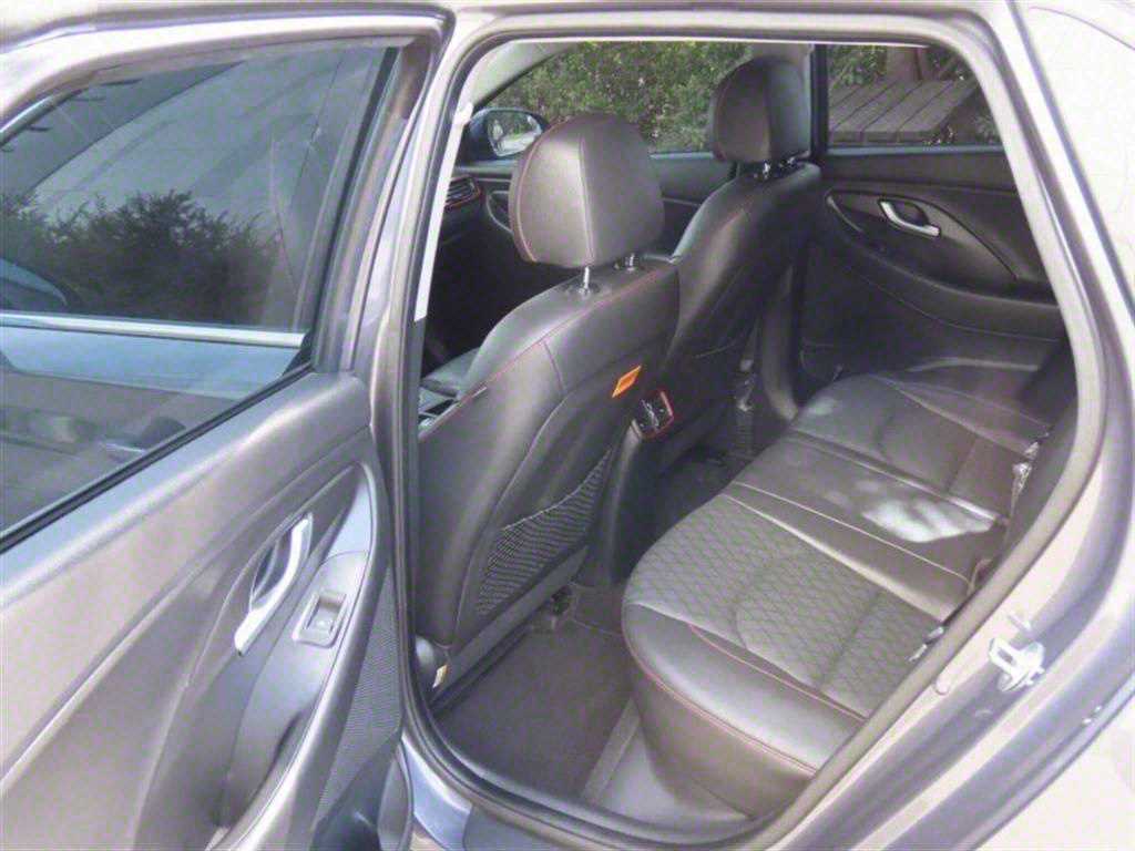 HYUNDAI i30 2019 Blanco - Importación desde Corea - HF Imports Iquique - Foto 14