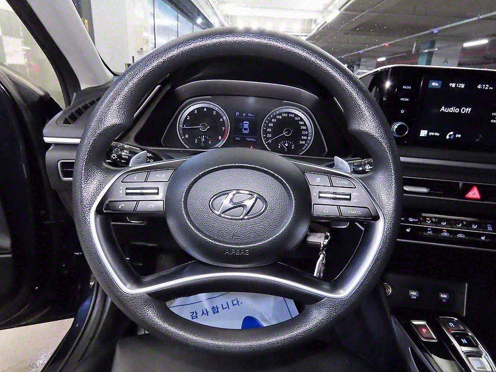 HYUNDAI Sonata - Vista 8