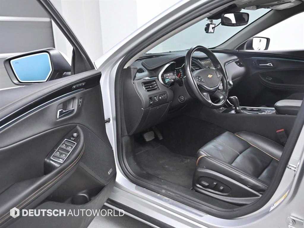 Chevrolet Impala - Vista 10