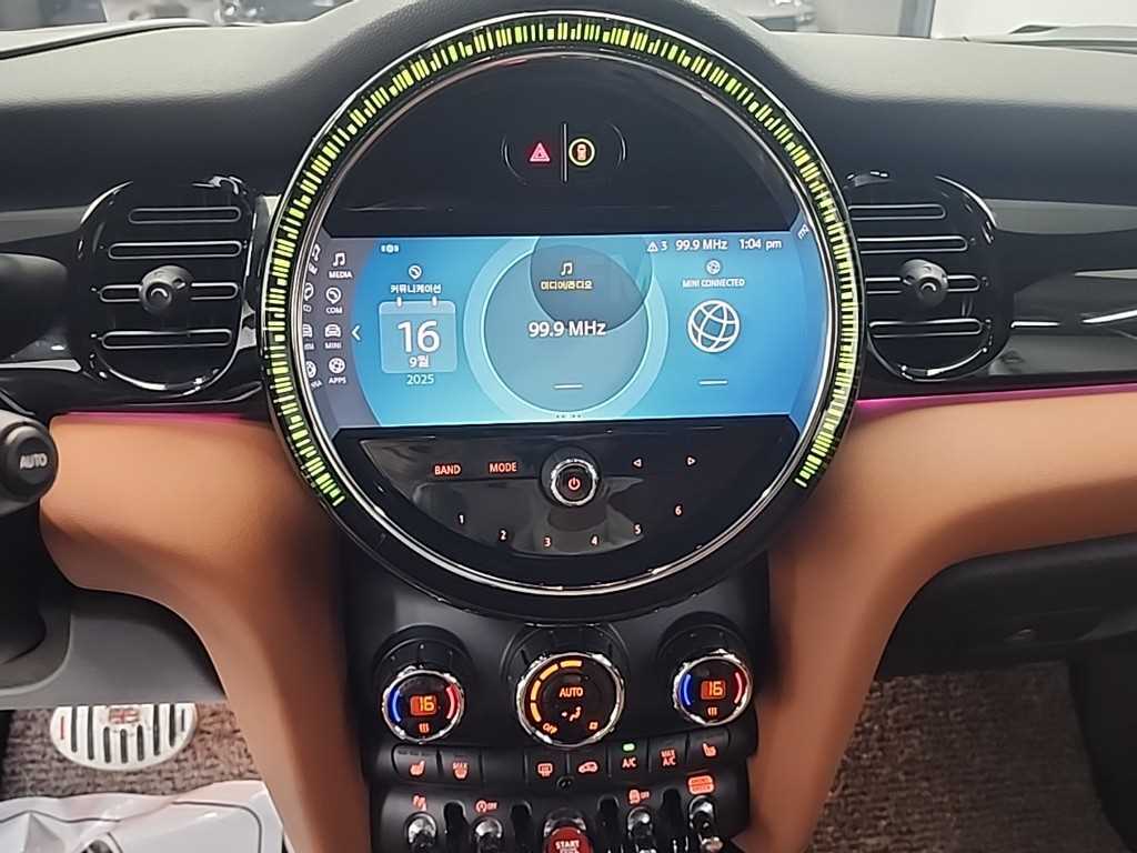 Mini Cooper Convertible - Vista 12