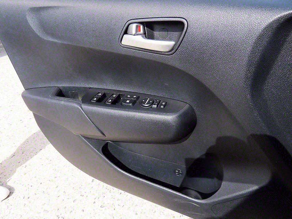 KIA Morning - Vista 11