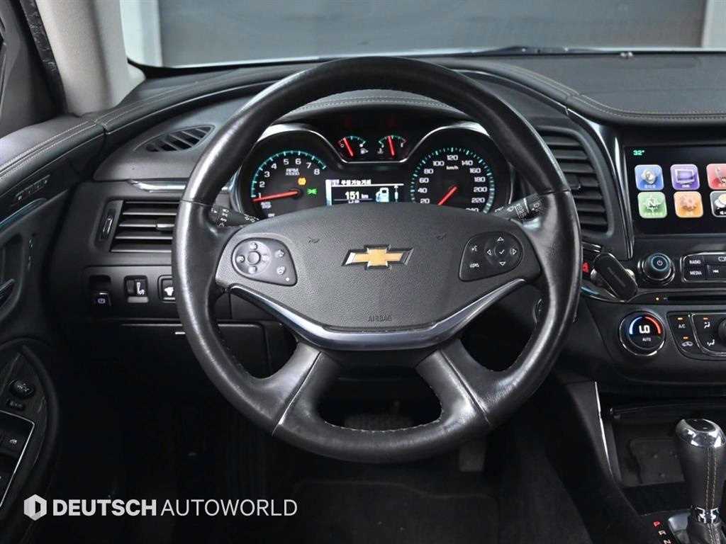 Chevrolet Impala - Vista 12