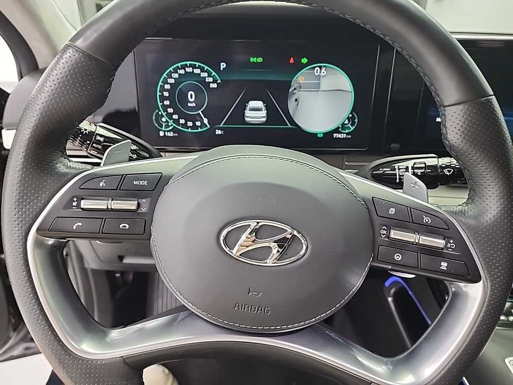 HYUNDAI Grandeur - Vista 9