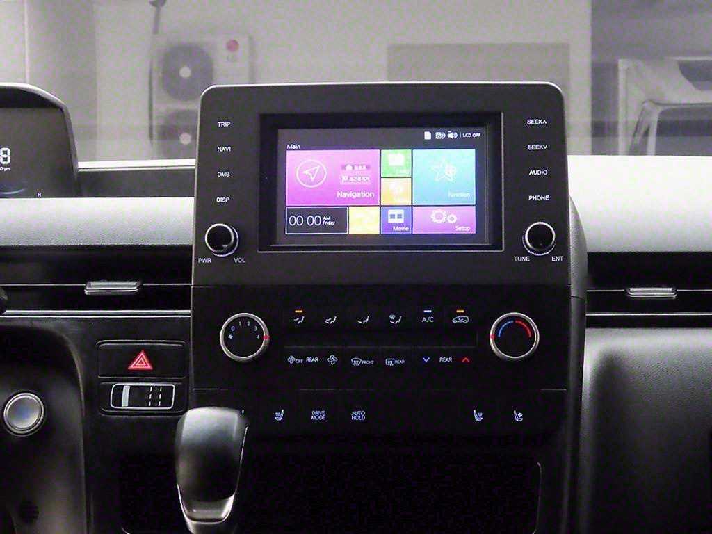 HYUNDAI Staria - Vista 10