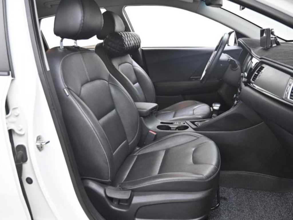 KIA Niro - Vista 10