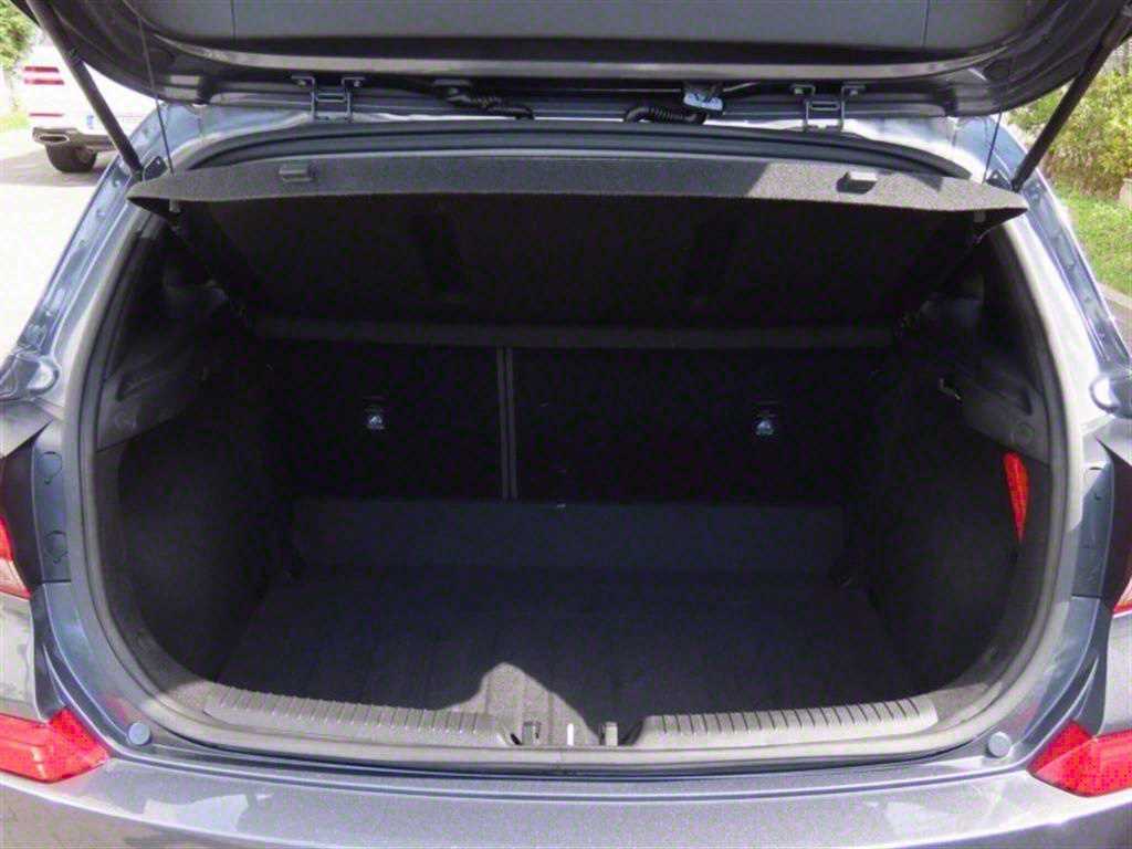 HYUNDAI i30 2019 Blanco - Importación desde Corea - HF Imports Iquique - Foto 18