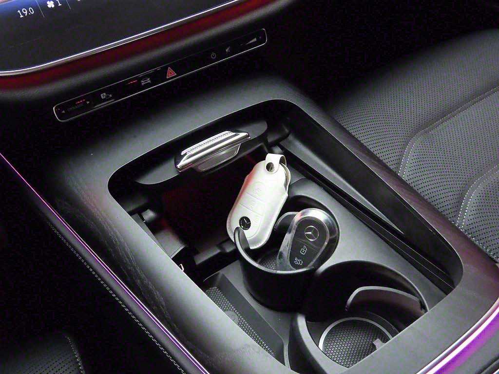 Mercedes Benz E class - Vista 10