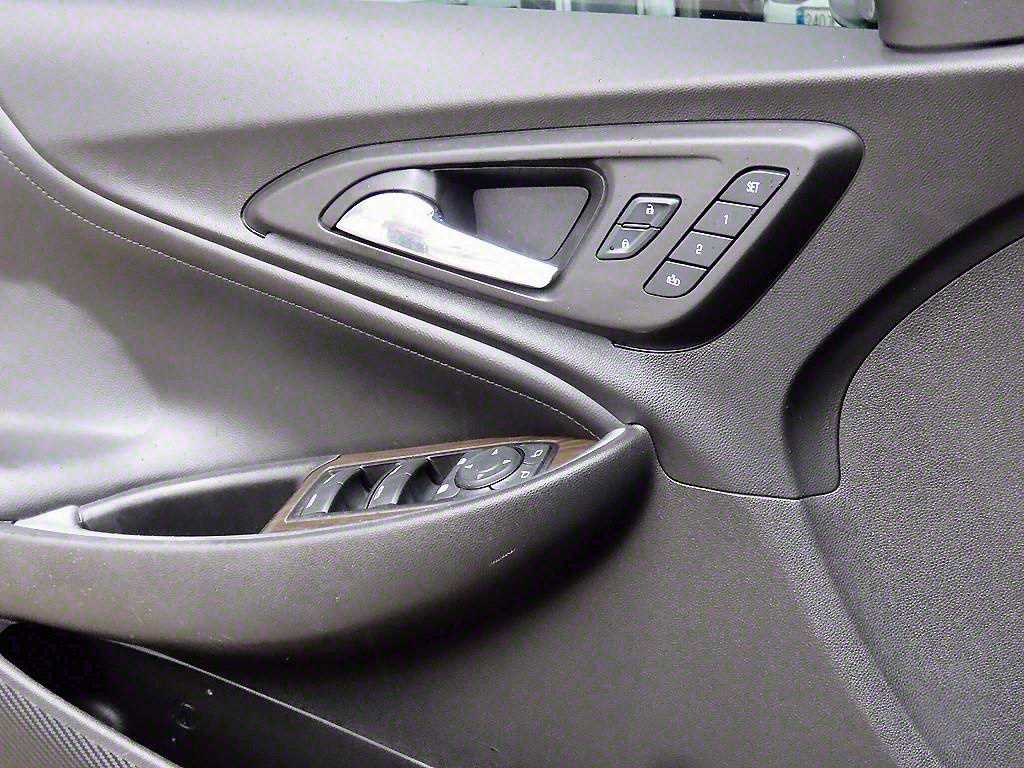 Chevrolet Malibu - Vista 11