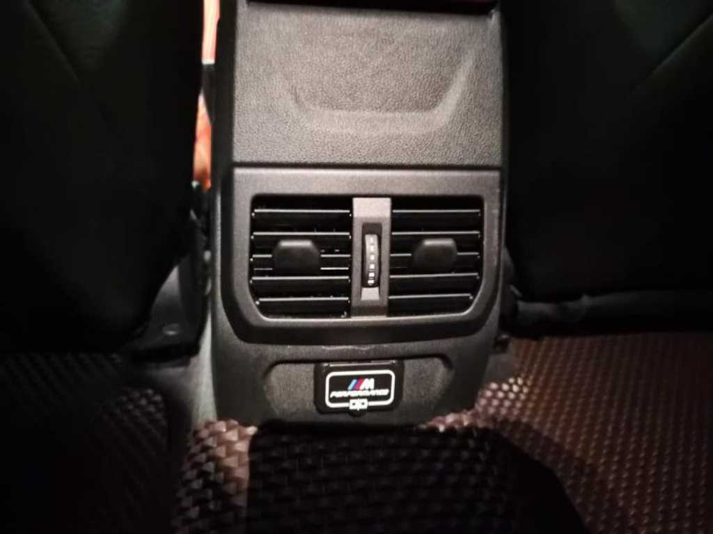 BMW 1 series 2023 Gris - Importación desde Corea - HF Imports Iquique - Foto 17