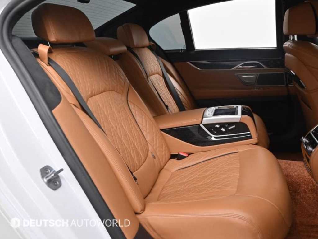 BMW 7 Series - Vista 12