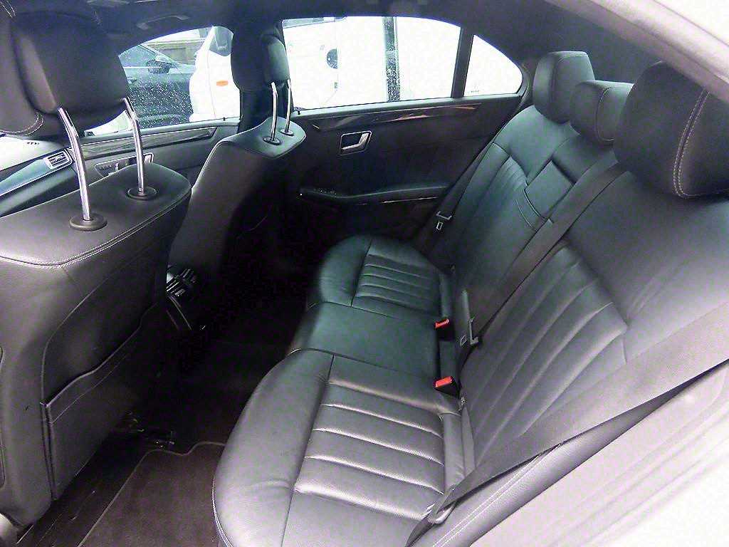 Mercedes Benz E class - Vista 6