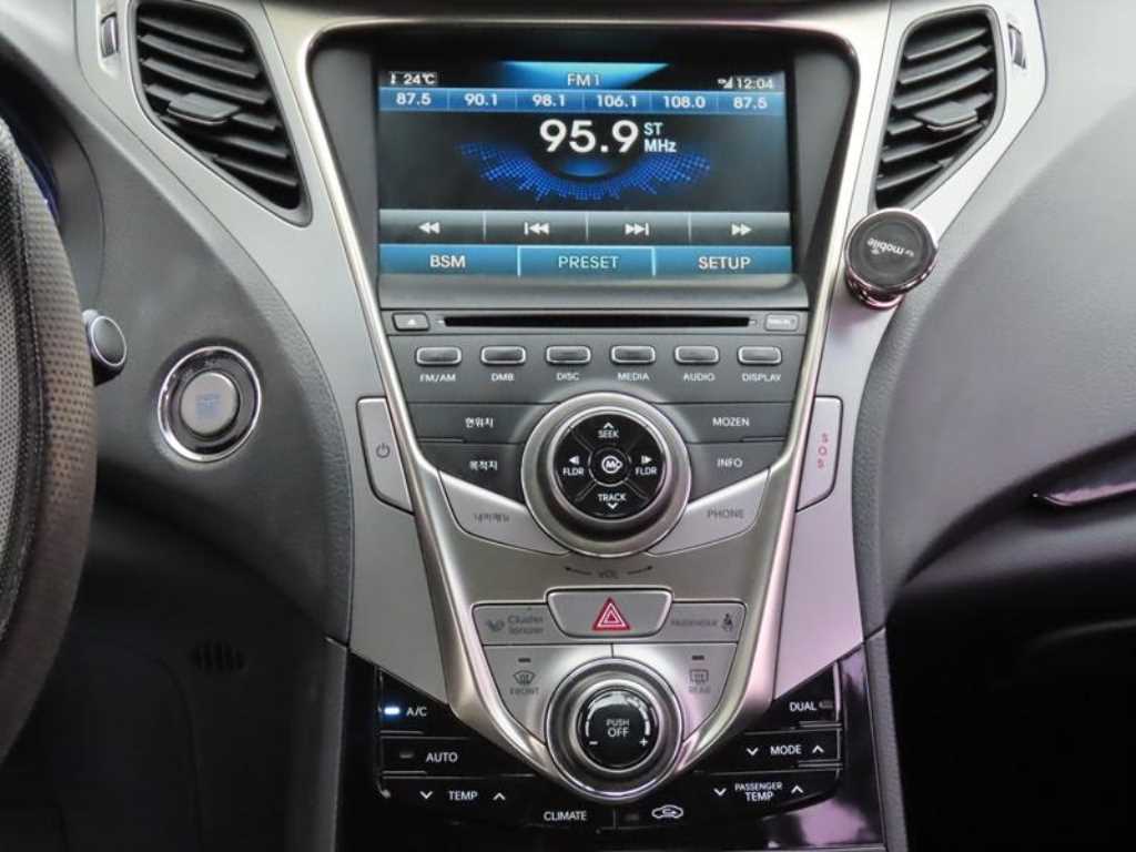 HYUNDAI Grandeur - Vista 11