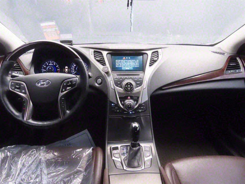 HYUNDAI Grandeur 2013 Blanco - Importación desde Corea - HF Imports Iquique - Foto 13