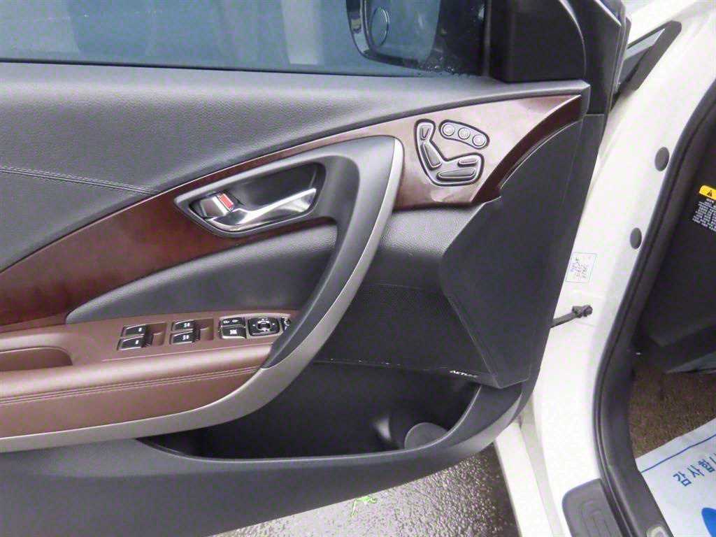 HYUNDAI Grandeur 2013 Blanco - Importación desde Corea - HF Imports Iquique - Foto 15